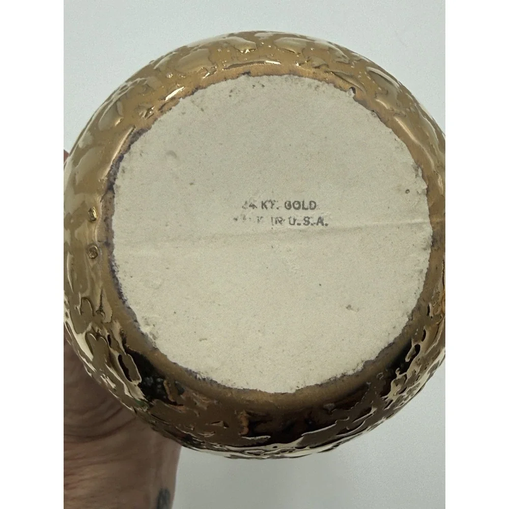 24  KT Weeping Gold Textured Ceramic Vase Glossy‎ Finish Made in U.S.A.